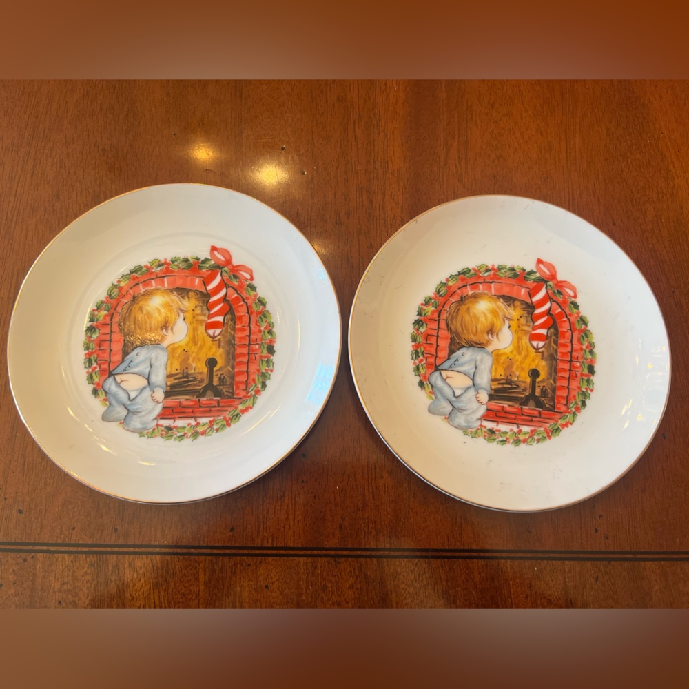 1982 Vintage Jasco Christmas Plate (set of 2)